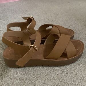 TOP MODA Size 7 Sandals